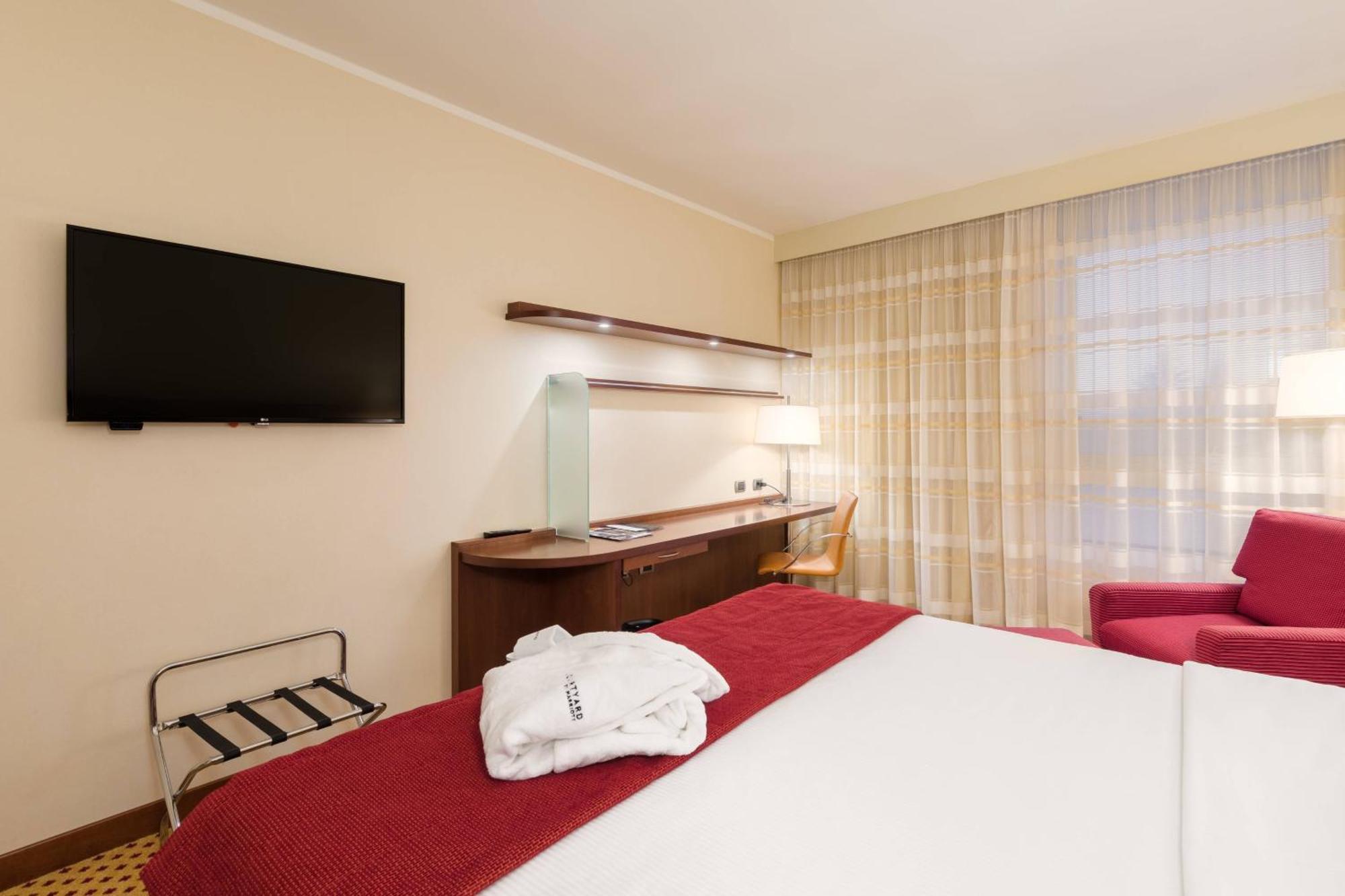 Courtyard By Marriott Venice Airport Тессера Экстерьер фото