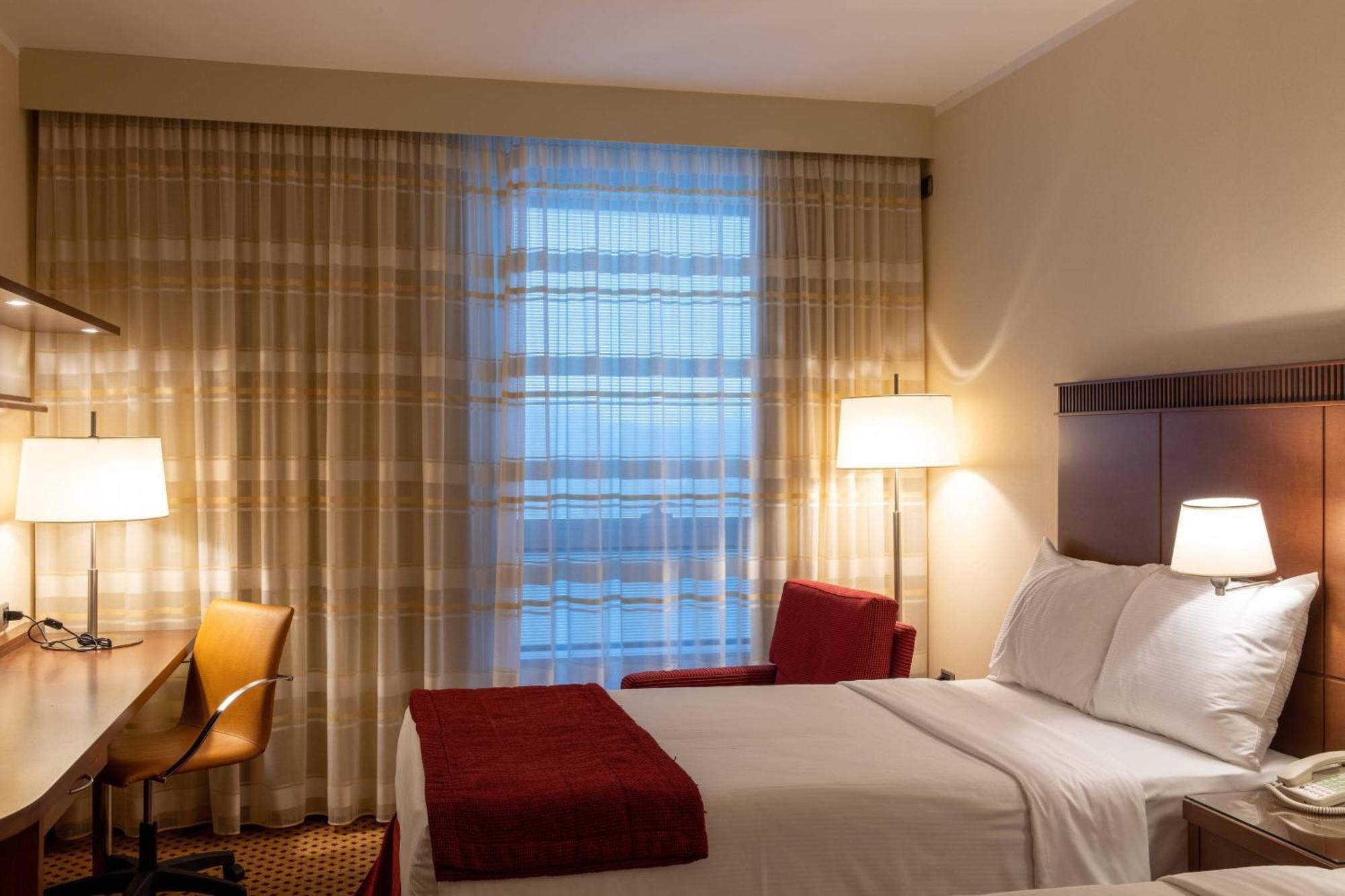 Courtyard By Marriott Venice Airport Тессера Экстерьер фото