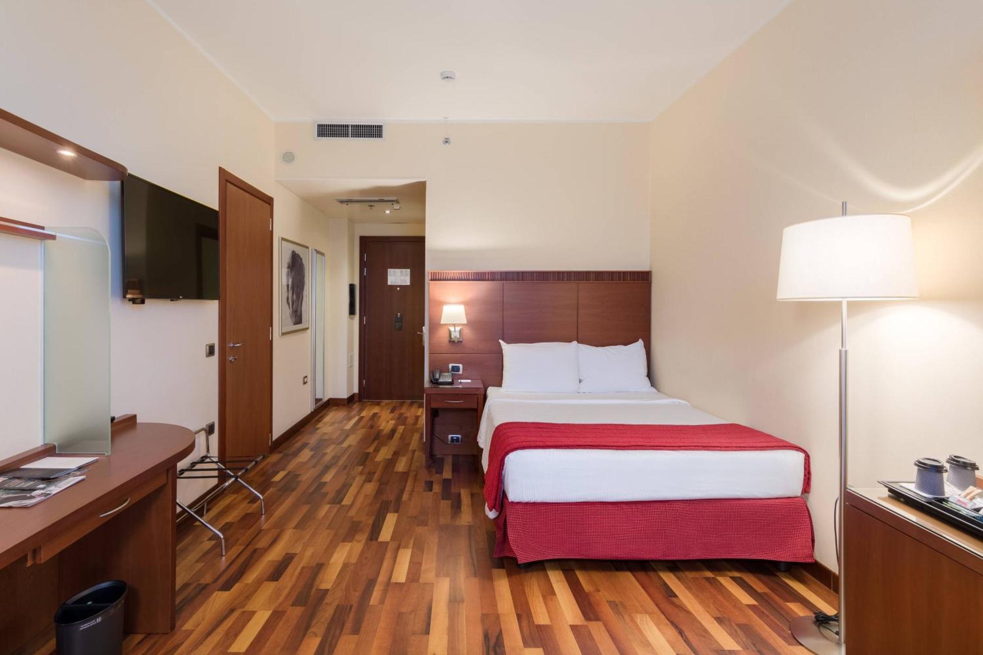 Courtyard By Marriott Venice Airport Тессера Экстерьер фото